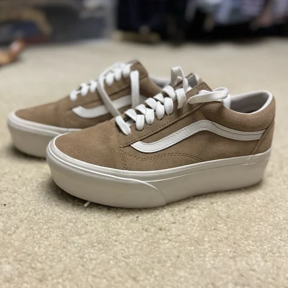 【Vans】☆スニーカー☆ OLD SKOOL STACKFORM SOFT SUEDE SHOE Vans Old Skool Stackform Skate Shoe - Mushroom | Journeys